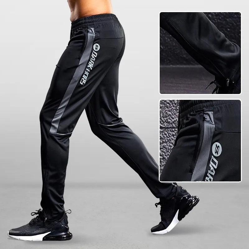 Men's Tapered Elasticated Joggers with Zip Pockets