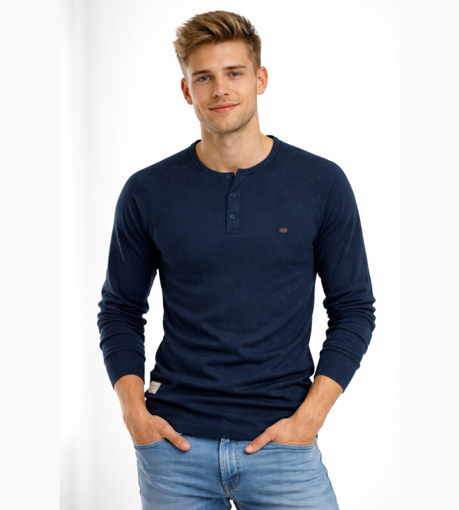 Men's Long Sleeve Buttoned Henley Top