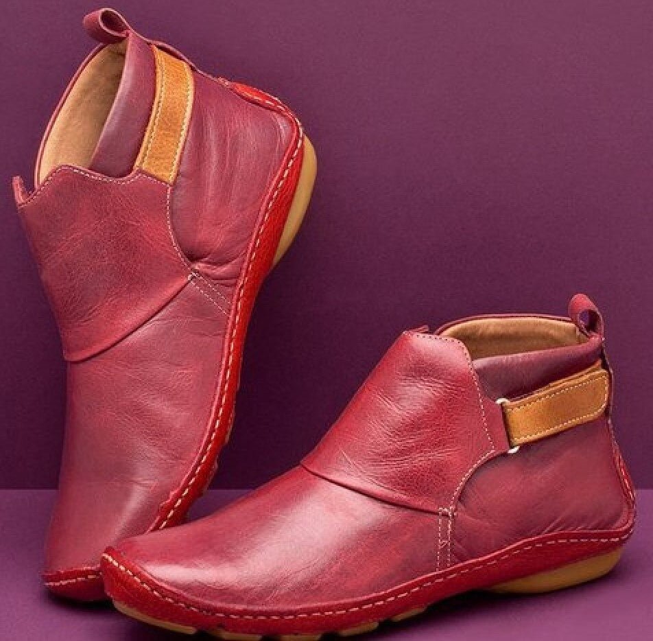 Women's Strap-Fastening Leather Ankle Boots