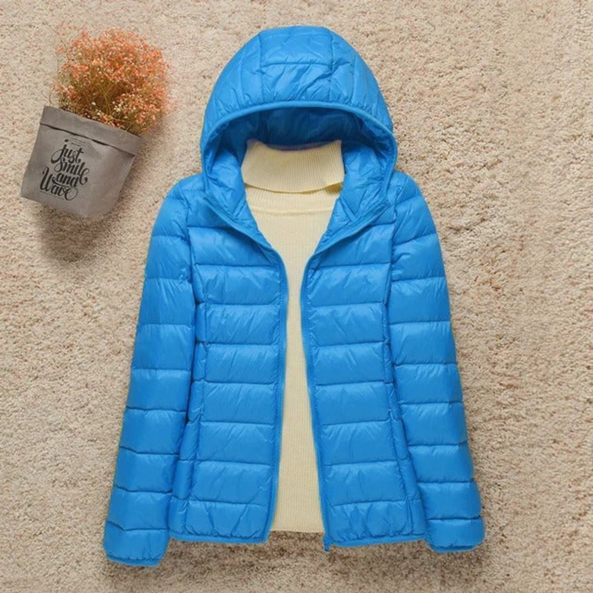 Women's Packable Lightweight Hooded Puffer