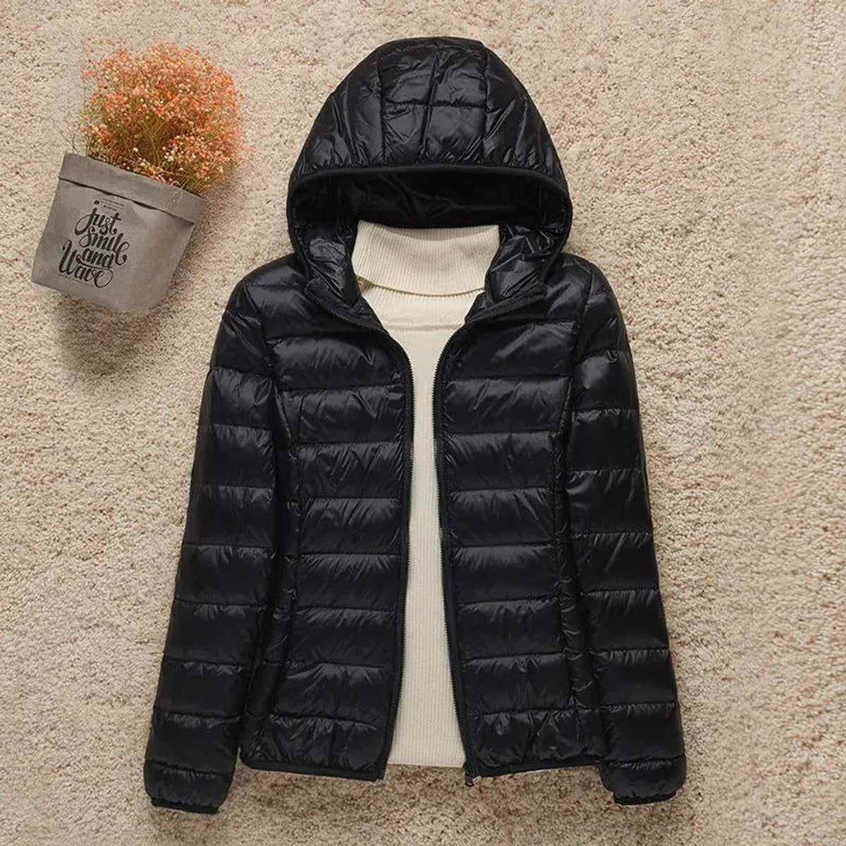 Women's Packable Lightweight Hooded Puffer