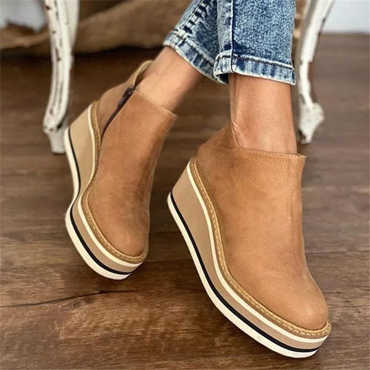 Women's Round-Toe Zip-Up Platform Wedge Boots