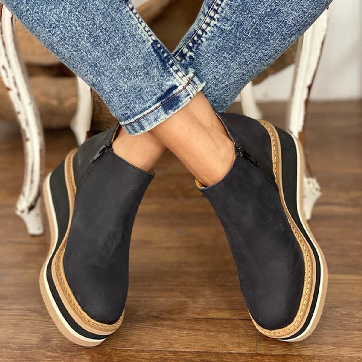 Women's Round-Toe Zip-Up Platform Wedge Boots