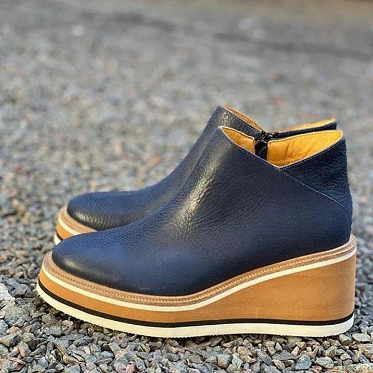 Women's Round-Toe Zip-Up Platform Wedge Boots